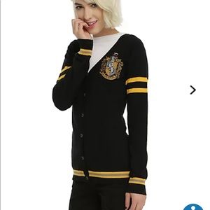 Hufflepuff sweater sz Sm Harry Potter
